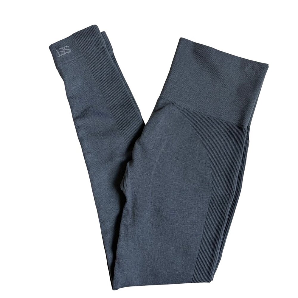 Set Active Grey Sculptflex Leggings - Size Small
